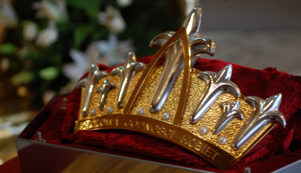 4. rocznica Koronacji MTA na Królową Godności Kobiet